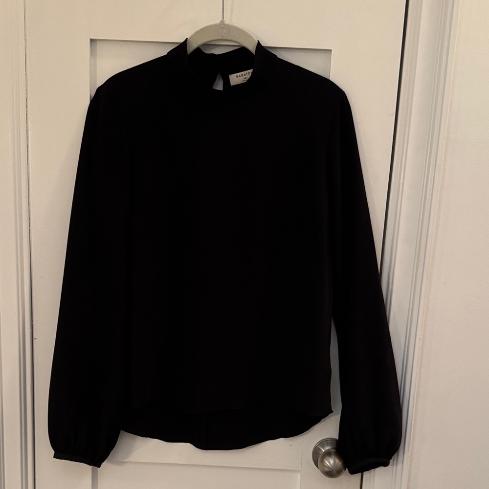Aritiza Black Long Sleeve Blouse